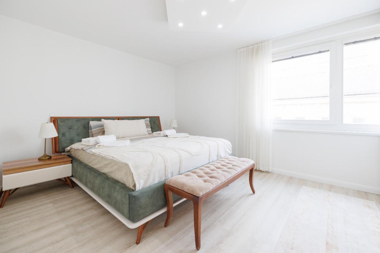 וינה Old Residence מראה חיצוני תמונה