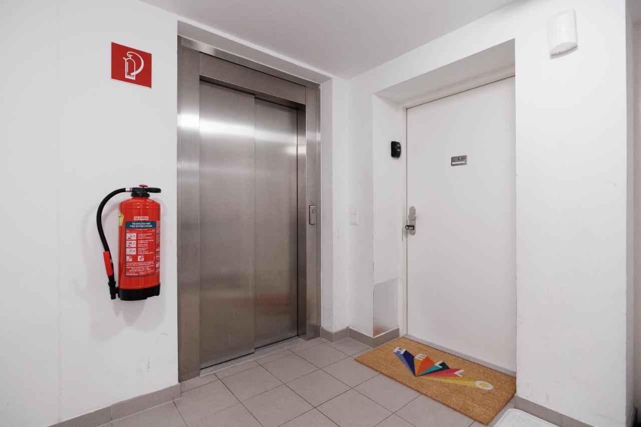 וינה Old Residence מראה חיצוני תמונה
